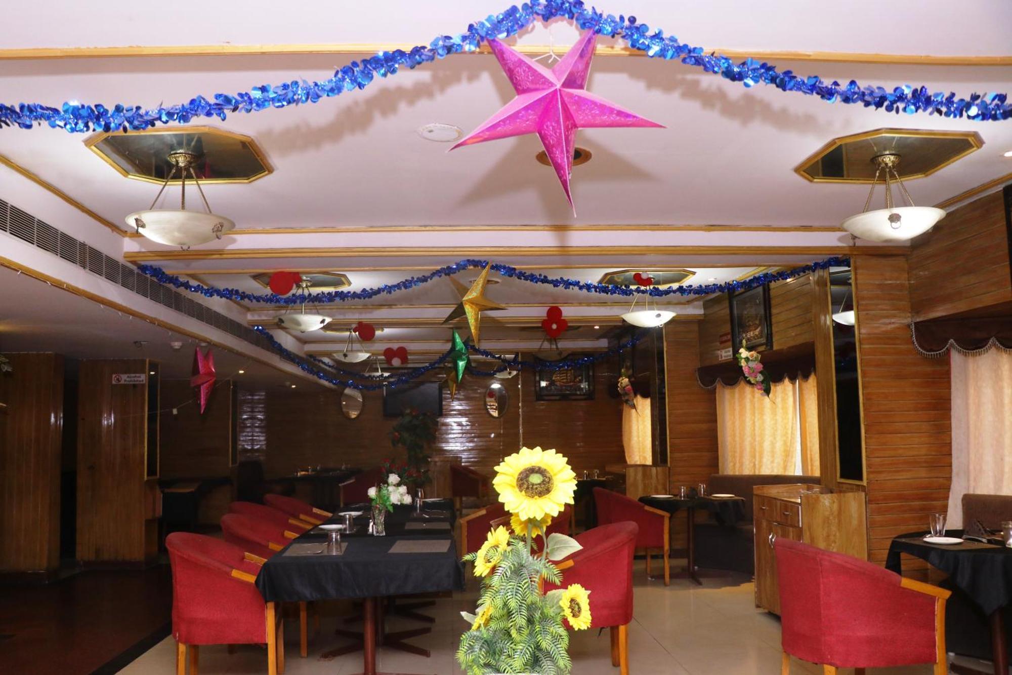 פאטנה Hotel Samrat International מראה חיצוני תמונה